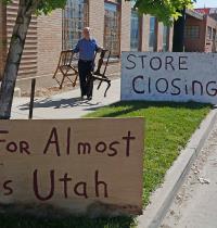 חנות ענתיקות ואמנות בסולט לייק סיטי ביוטה. המגפה הביאה לסגירה לאחר 40 שנות פעילות / צילום: Rick Bowmer, Associated Press