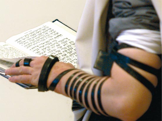 ירושלים תפילות יום כיפור דתיים תרנגול כפרות חרדים / צלם: יחצ