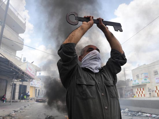 מהומות בקלנדיה / צלם: בן יוסטר