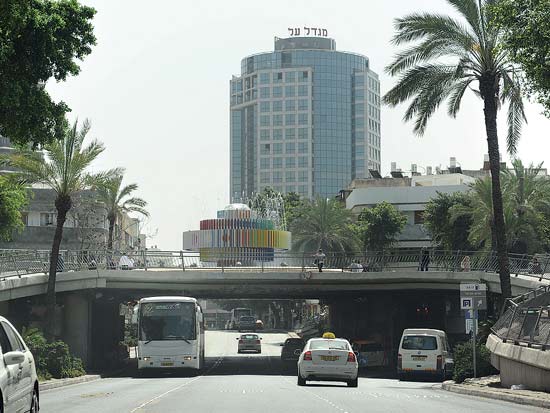 רחוב דיזנגוף תל אביב / צילום: תמר מצפי