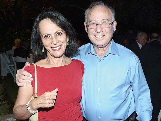 יעקב פרנקל, איריס לביא, אגודת ידידי תיאטרון גשר / צילום: יחצ יעקב פרנקל, איריס לביא, אגודת ידידי תיאטרון גשר / צילום: יחצ