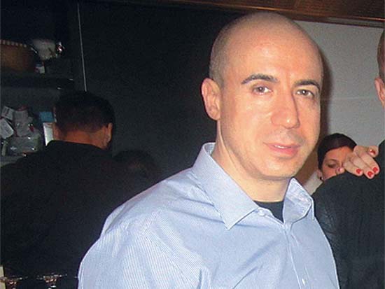 יורי מילנר, ביקור מולדת של אביב נבו לרגל יום הולדת 90 לשמעון פרס / צילום: יחצ יורי מילנר, ביקור מולדת של אביב נבו לרגל יום הולדת 90 לשמעון פרס / צילום: יחצ