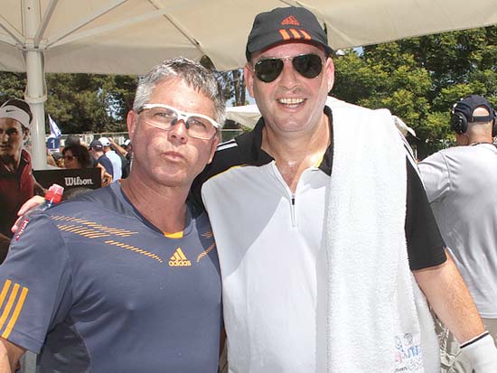 איתן אלדר, נועם לניר, עמותת חיבוק ראשון / צילום: יחצ איתן אלדר, נועם לניר, עמותת חיבוק ראשון / צילום: יחצ