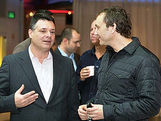 איל חומסקי, אבי צור, פורום הקהילה העיסקית של צ'מפיון מוטורס / צילום: ברק זוהר איל חומסקי, אבי צור, פורום הקהילה העיסקית של צ'מפיון מוטורס / צילום: ברק זוהר