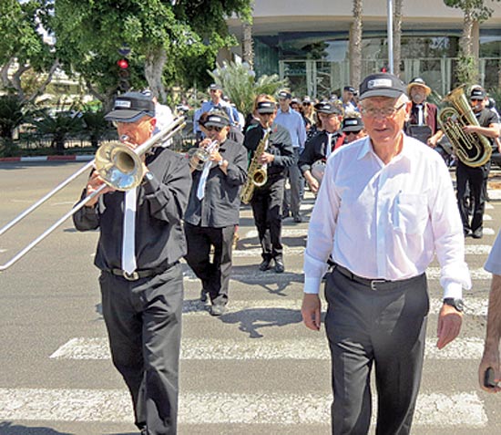 ליפא מאיר והמצעד/ צילום:שי תמר ליפא מאיר והמצעד/ צילום:שי תמר