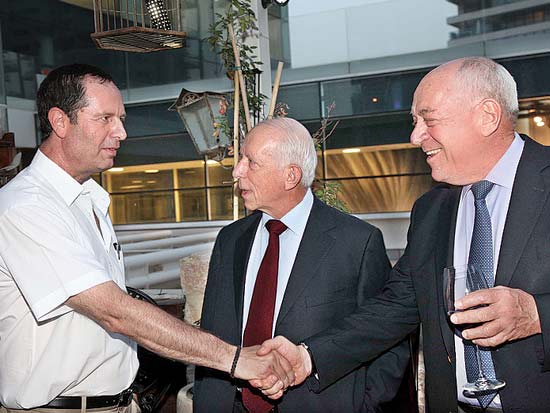 רוני בראון, אריה מינטקביץ', אופיר פינס, אורחים ממדינת ריו גרנדה דו סול בברזיל / צילום: סיון פרג' רוני בראון, אריה מינטקביץ', אופיר פינס, אורחים ממדינת ריו גרנדה דו סול בברזיל / צילום: סיון פרג'