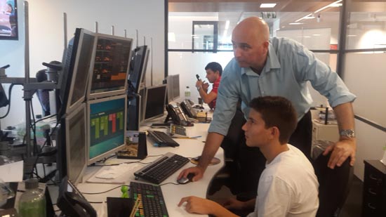 אילן רביב ובנו רועי/ צילום: יחצ אילן רביב ובנו רועי/ צילום: יחצ
