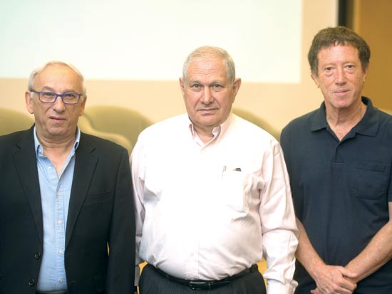 אבי שמחון, דוד ברודט, ברטולד פרידלנדר / צילום: שמואל כהן אבי שמחון, דוד ברודט, ברטולד פרידלנדר / צילום: שמואל כהן