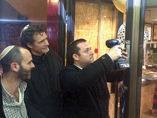 תום פרנץ, במרכז, עם יוסי דגן ולביא / צילום: יח"צ תום פרנץ, במרכז, עם יוסי דגן ולביא / צילום: יח"צ