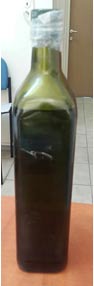 בקבוק שמן ללא תווית סימון / צילום: שירות המזון במשרד הבריאות בשיתוף עם ענף הזית במועצת הצמחים