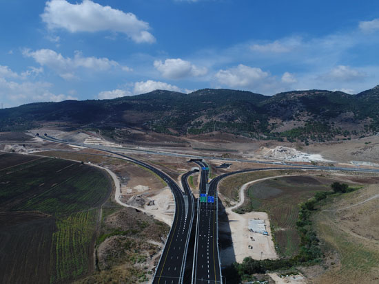 המקטע החדש בכביש 6 / צילום: o-fly עבור חברת כביש חוצה ישראל - יחצ המקטע החדש בכביש 6 / צילום: o-fly עבור חברת כביש חוצה ישראל - יחצ