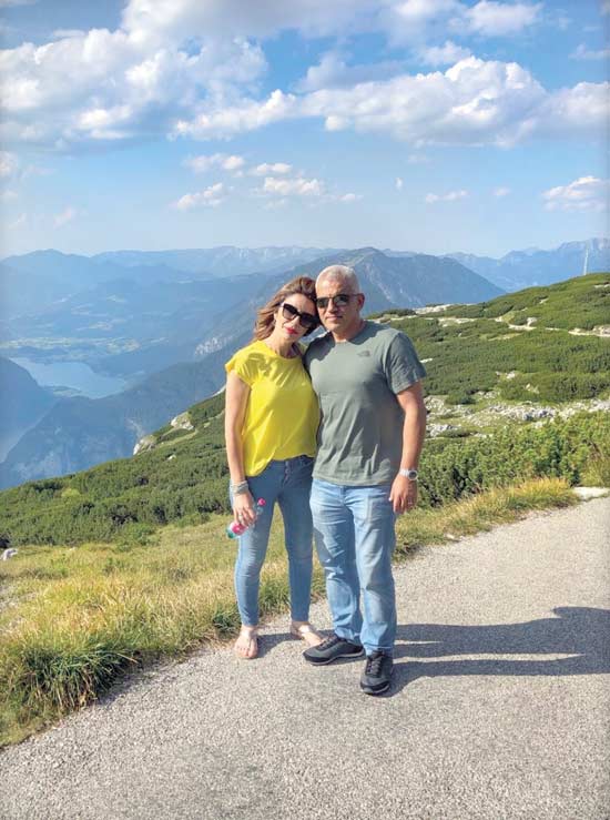 איציק אוזנה ואשתו בצפון איטליה / צילום: אלבום פרטי