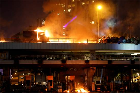 המחאה בהונג קונג בסוף השבוע האחרון / צילום: Adnan Abidi, רויטרס