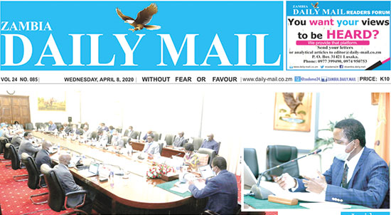 שער ה"דיילי מייל" בזמביה: נשיא זמביה אדגאר לונגו מכנס את ממשלתו לישיבת מסיכות / צילום: צילום מסך