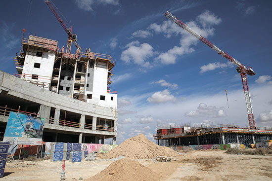 בנייה בשכונת הפארק בבאר שבע. 523 דירות בשישה מתחמים / צילום: דיאגו מיטלברג