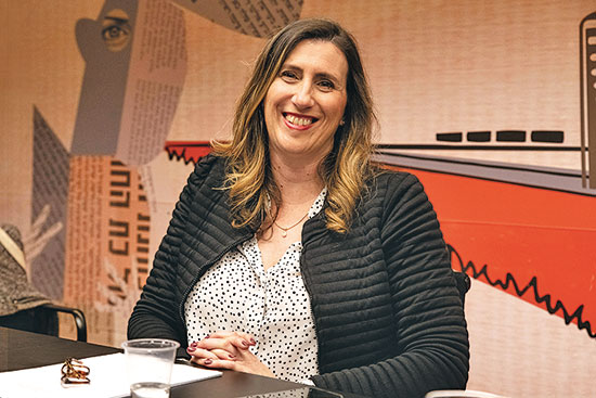 רונית אלפר / צילום: כדיה לוי, גלובס רונית אלפר / צילום: כדיה לוי, גלובס