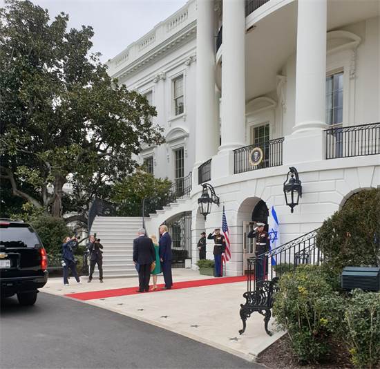 נתניהו מתקבל על ידי טראמפ בבית הלבן / צילום: קובי גדעון, לע"מ