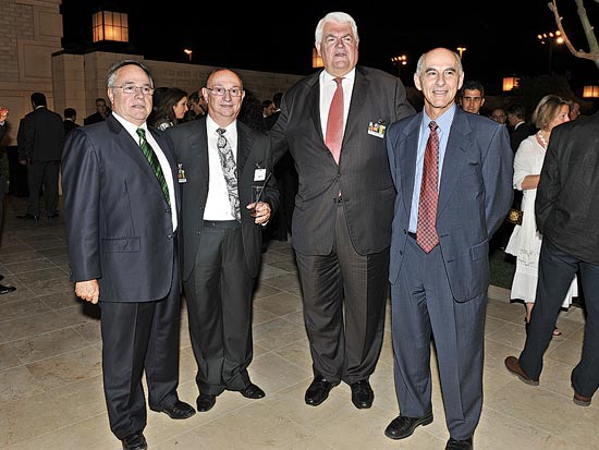 עודד שריג, גרהם ווייט, גדעון ויאיר המבורגר / צלם בן יוסטר