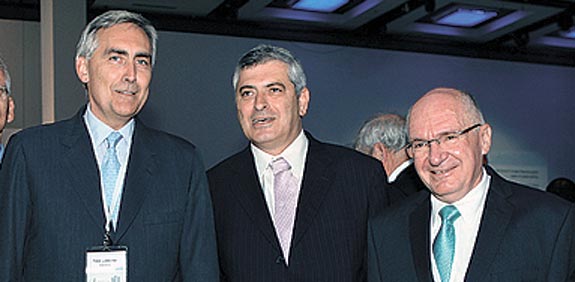 אליעזר טוקמן, עופר קוטלר, פיטר לושר, כנס איכות חיים סימנס ישראל / צילום: קובי קנטור