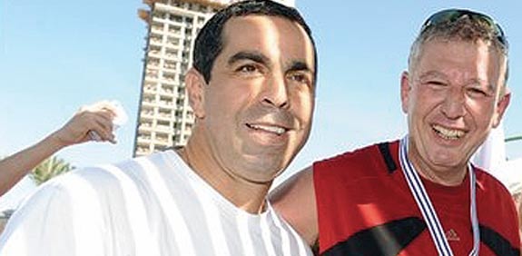 גלעד אלטשולר, אבי מוטולה, רצים למען "עלם" בבת ים / צילום: יוסי כהן