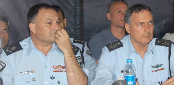 ראש אג"ם במשטרה ניצב ניסים מור והמפכ"ל יוחנן דנינו / צילום: אריאל ירוזלימסקי 
