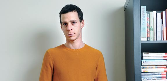 עמית סגל   / צילום: איל יצהר