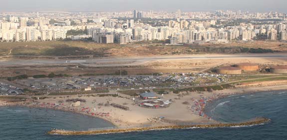 חוף תל ברוך  / צלם: מץ 76