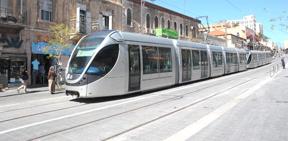 רכבת קלה רח` יפו ירושלים / צילום: איל יצהר