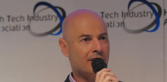 עדן בר טל / צילום: איל יצהר