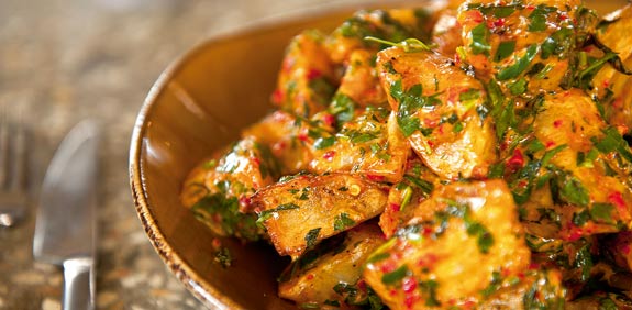 תענוגות בשרים אוכל המבורגר / צלם: בן יוסטר