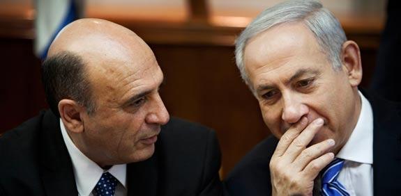 בנימין נתניהו שאול מופז / צלם: רויטרס