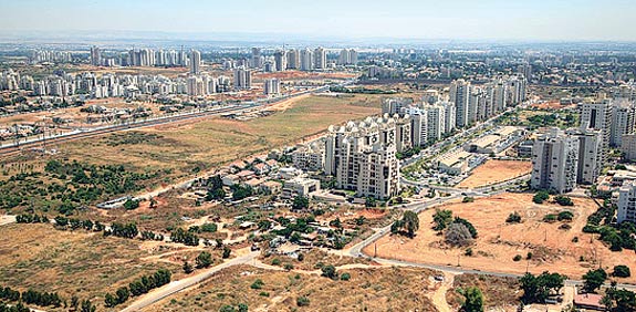 המגרש בגבעת שמואל / צילום: אלבטרוס