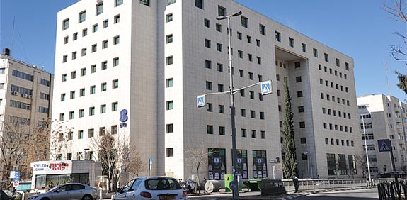 בניין מרכז ירושלים / צילום: איל יצהר
