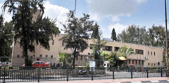 בנין משטרת רמת גן / צילום: תמר מצפי