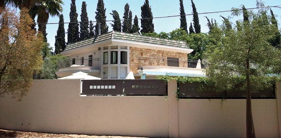 וילה בסביון / צילום: איל יצהר
