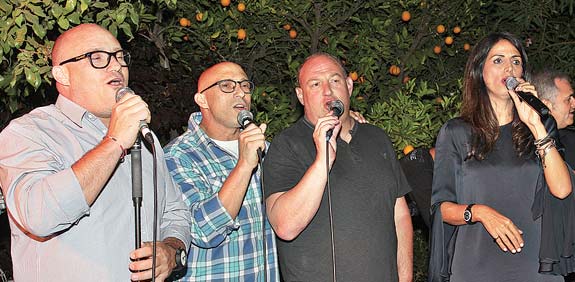 עינת שרוף, הראל אסי ויפתח ויזל, יום הולדת 46 להראל ויזל / צילום: יוסי כהן