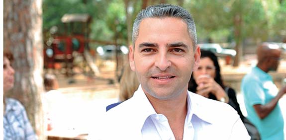 מנור גינדי, "האם התקשורת משנה מציאות חברתית" / צילום: מועצה מקומית סביון