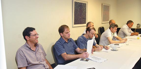 אסיפת אג"ח של שפיר פרויקטים מאוקטובר 2010 / צילום: רוני שיצר