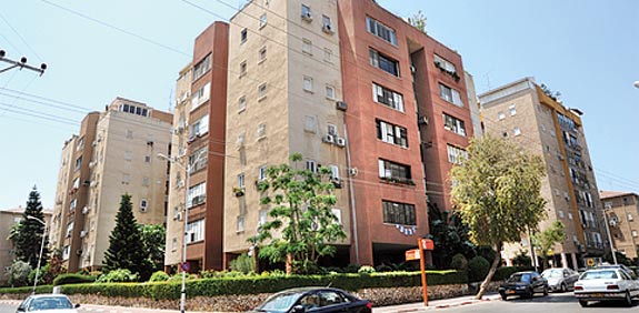 יד שניה  / צילום: איל יצהר