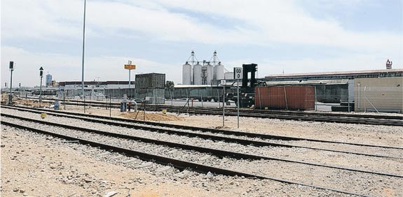 מתחם הרכבת מול קניון איילון / צילום: תמר מצפי 