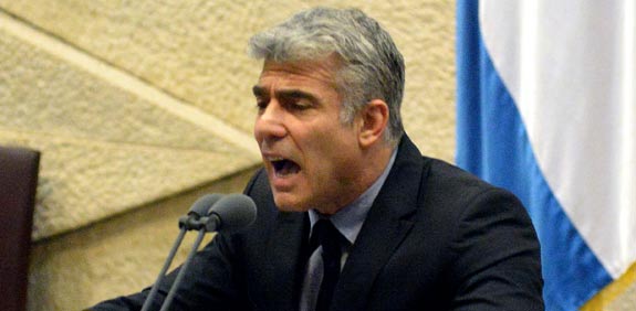 יאיר לפיד / צילום: איל יצהר