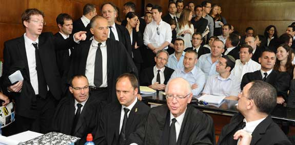 הדיון היום בבית המשפט בפירוק אי די בי פיתוח / צילום:תמר מצפי