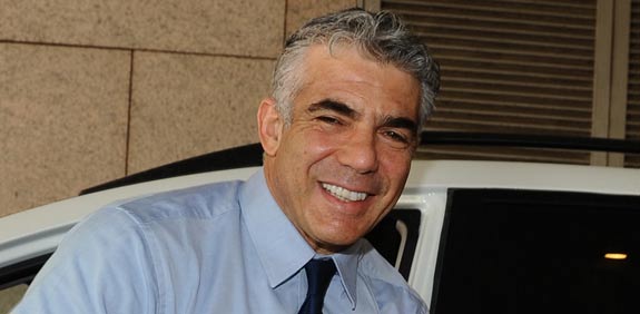יאיר לפיד / צילום: תמר מצפי