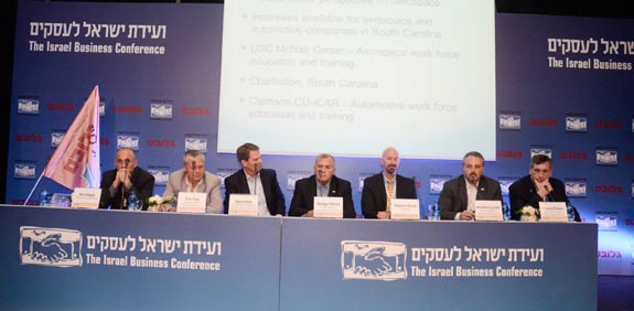 פאנל חדשנות והזדמנויות השקעה בתחומי הרכב והתעופה / צילום: אוריה תדמור