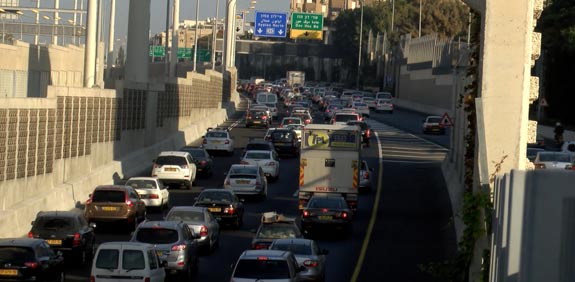 פקק באיילון - חדשות הרכב / צילום: מהוידאו