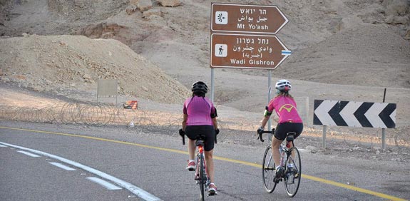 בדרך לטריאתלון / צילום: רמי מיכאלה