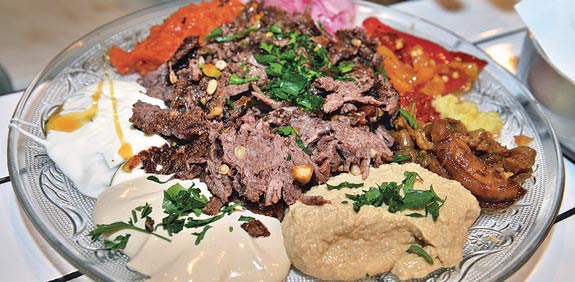 שווארמה / צילום: תמר מצפי
