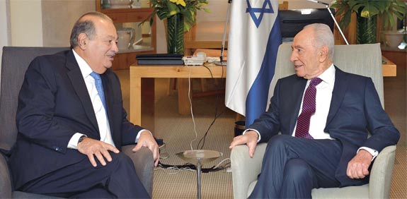 Shimon Peres and Carlos Slim