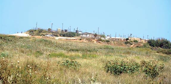 גבעת האנטנות בתל ברוך / צילום: תמר מצפי