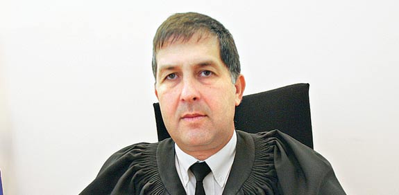 השופט רון שפירא / צילום: מיכה ברקמן